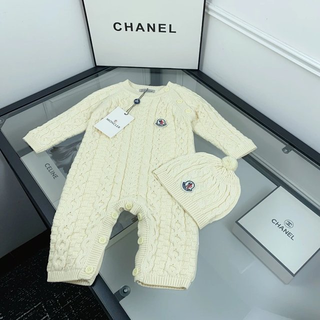 Moncler Children's Set: seller detail photo 7
