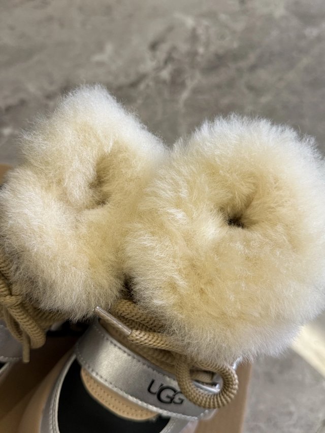UGG Children's snow boots: seller detail photo 7