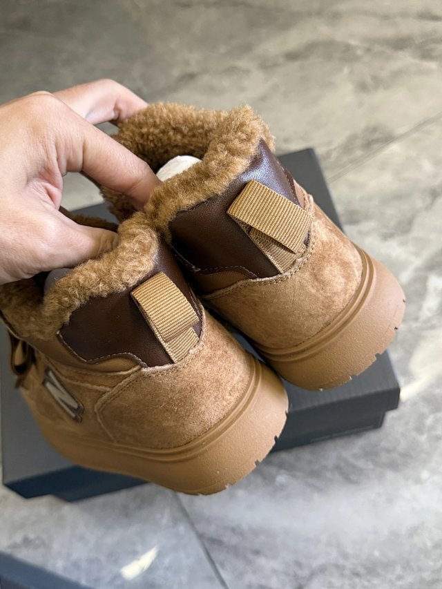 New Balance children's Shoes: seller detail photo 11