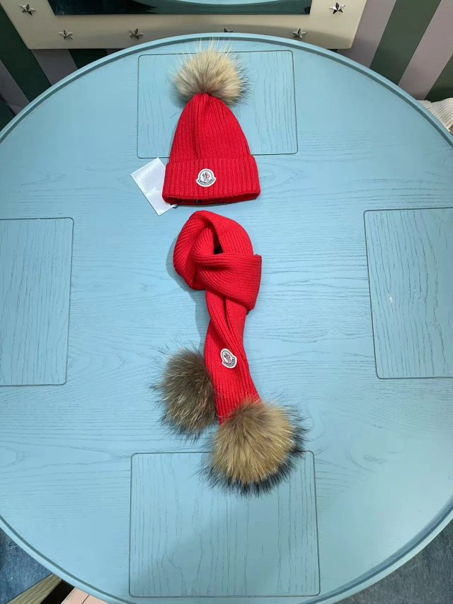Moncler Children’s Set: seller detail photo 2