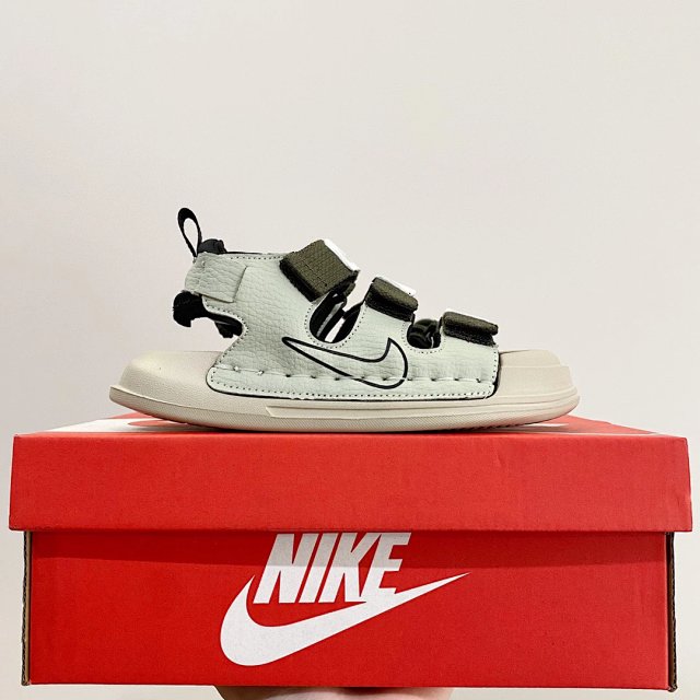 Nike children's Slippers Shoes: seller detail photo 11