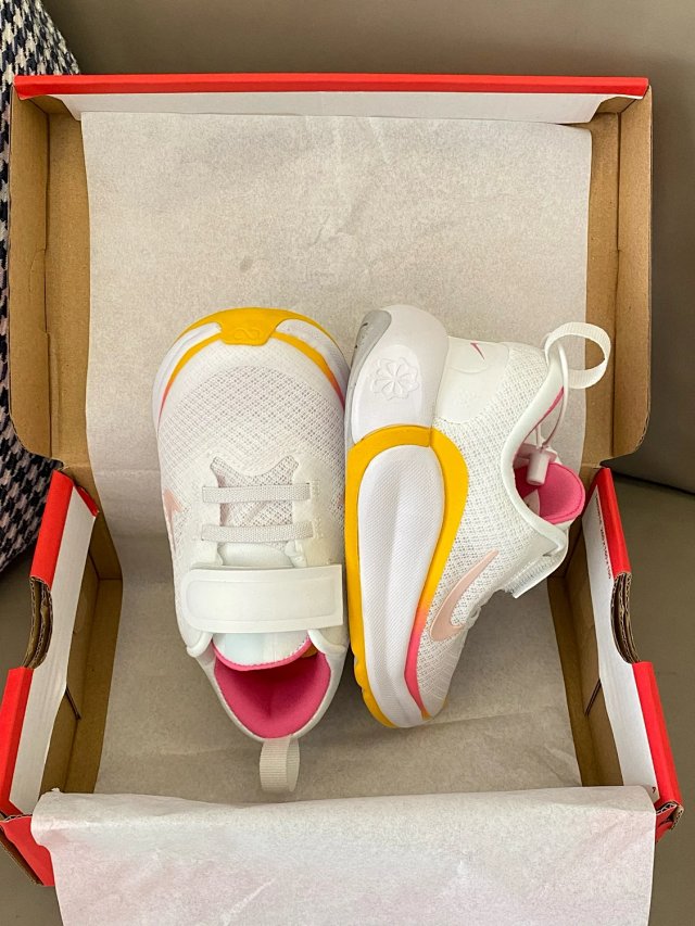 Nike children's Shoes: seller detail photo 10