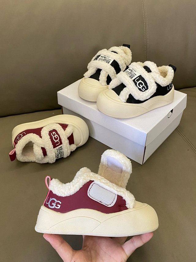 UGG Children's snow boots: seller detail photo 7