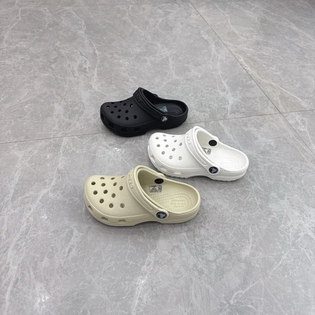 Crocs Children's Slippers Shoes: seller detail photo 4