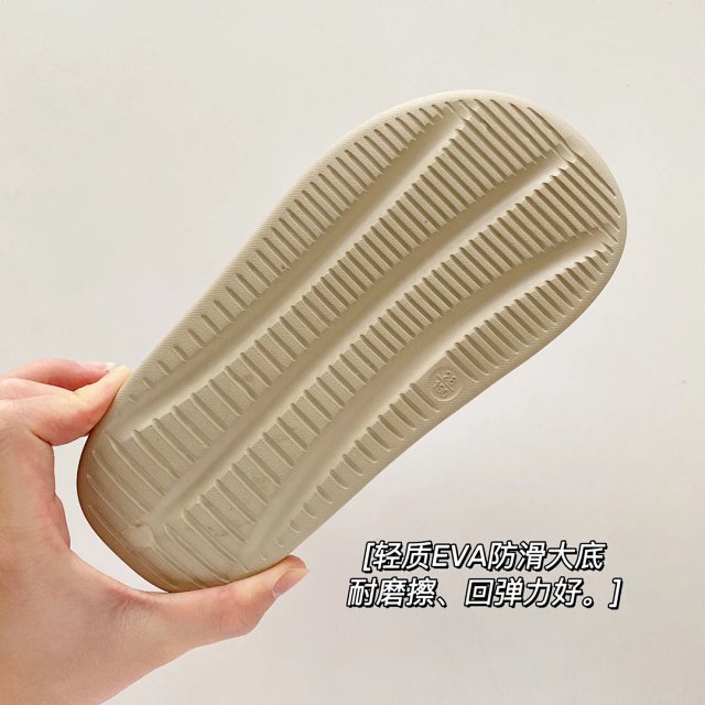 Nike children's Slippers Shoes: seller detail photo 8