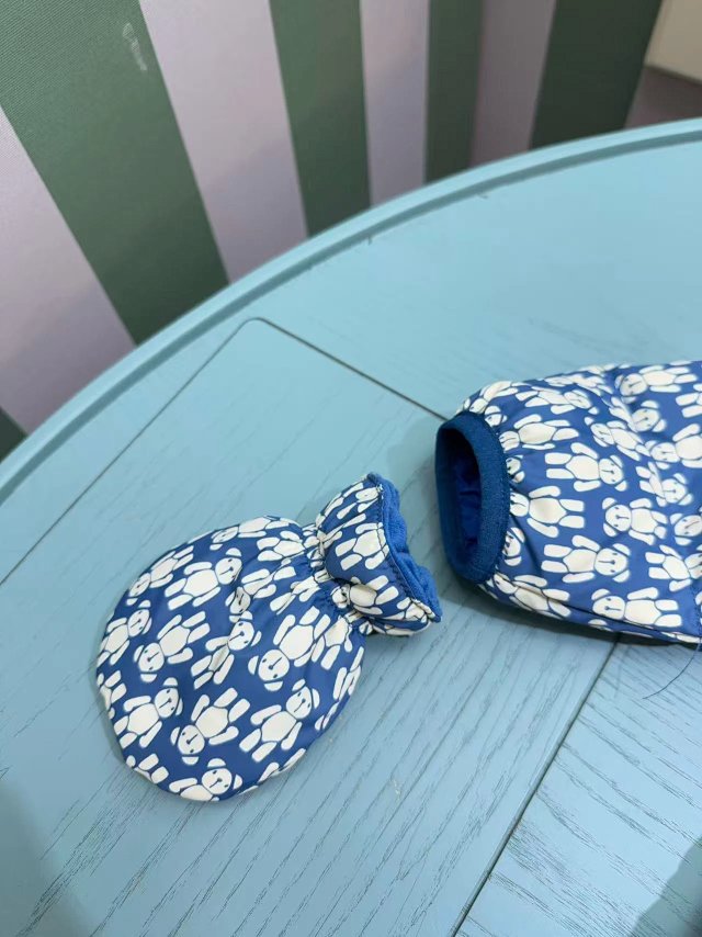 Burberry Children’s jumpsuit: seller detail photo 7
