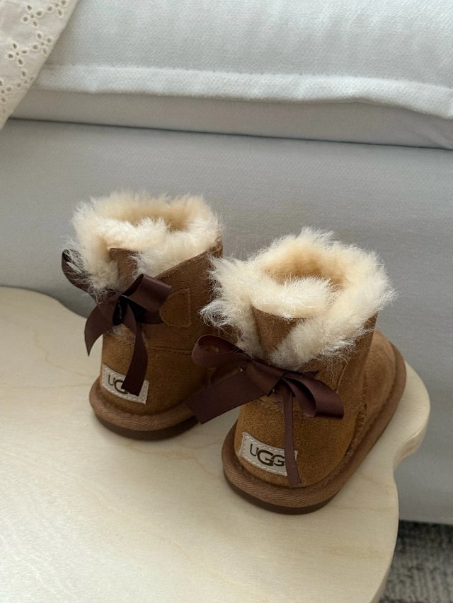 UGG Children's snow boots: seller detail photo 7