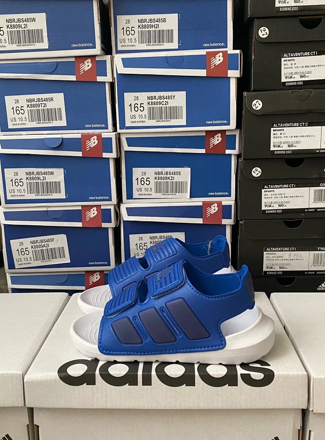 Adidas Children's Shoes: seller detail photo 9