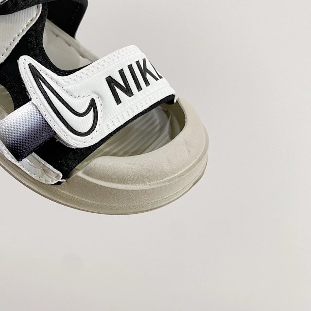 Nike children's Slippers Shoes: seller detail photo 9