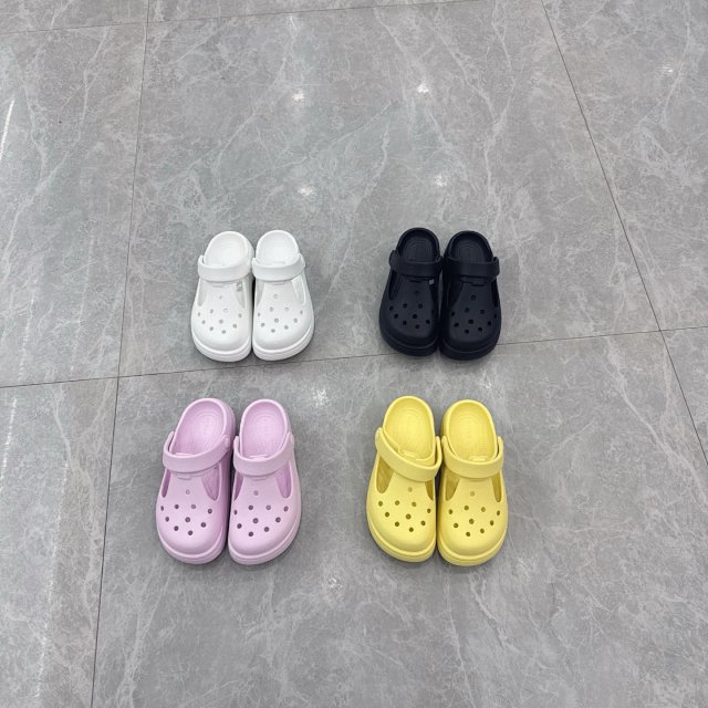 Crocs Children's Slippers Shoes: seller detail photo 2