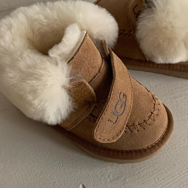 UGG Children's snow boots: seller detail photo 5