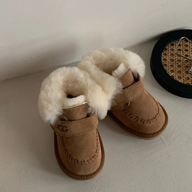 UGG Children's snow boots: seller detail photo 7