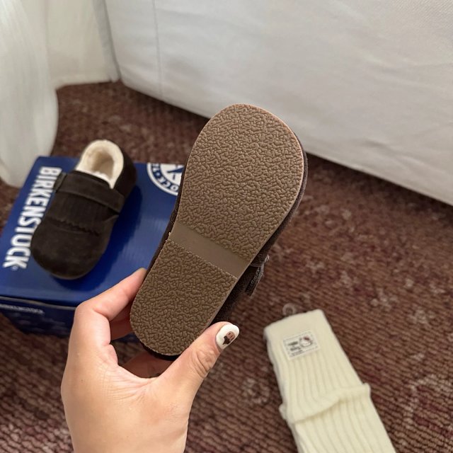 UGG Children's snow boots: seller detail photo 14