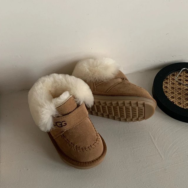 UGG Children's snow boots: seller detail photo 4