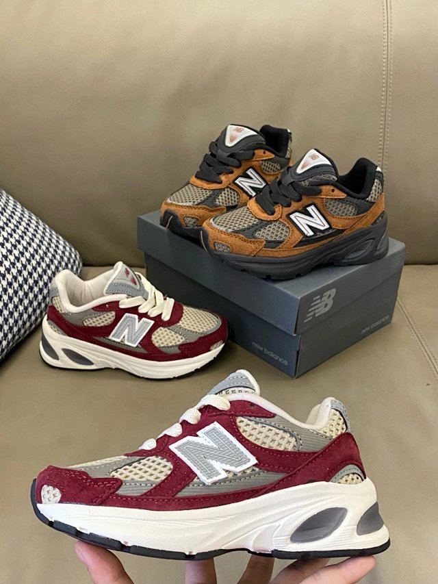 New Balance 2010 children's Shoes: seller detail photo 14