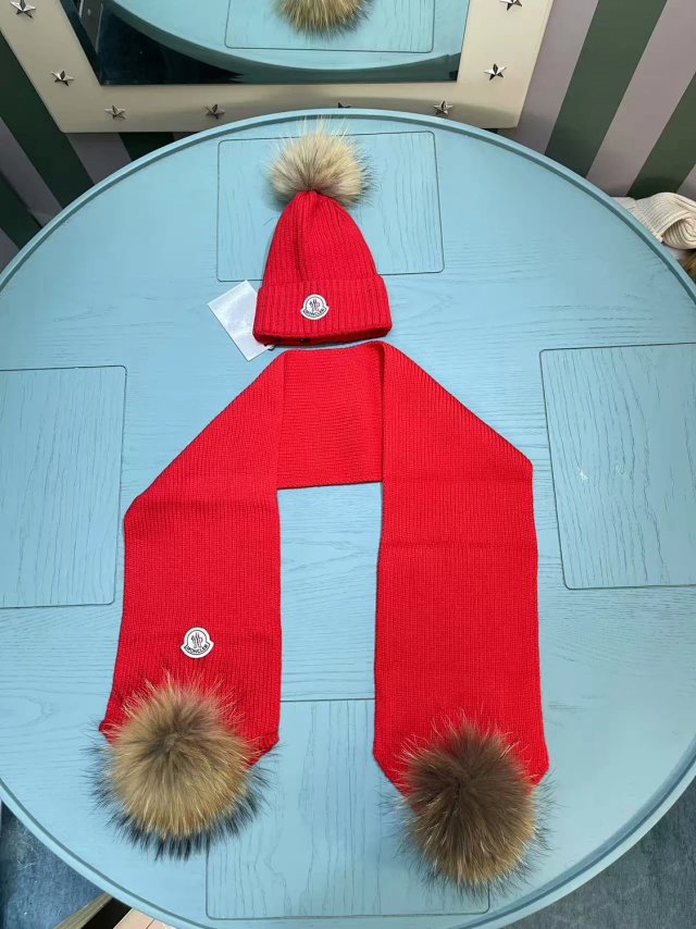 Moncler Children’s Set: seller detail photo 3