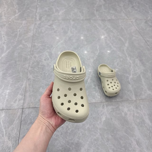Crocs Children's Slippers Shoes: seller detail photo 14