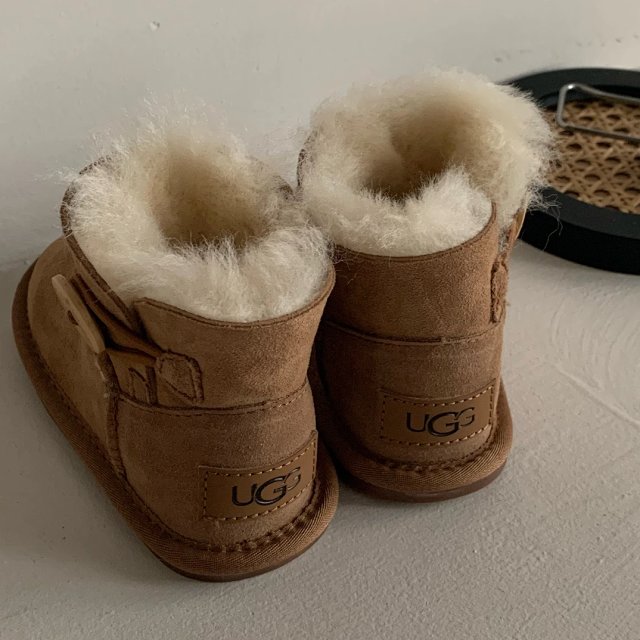 UGG Children's snow boots: seller detail photo 6