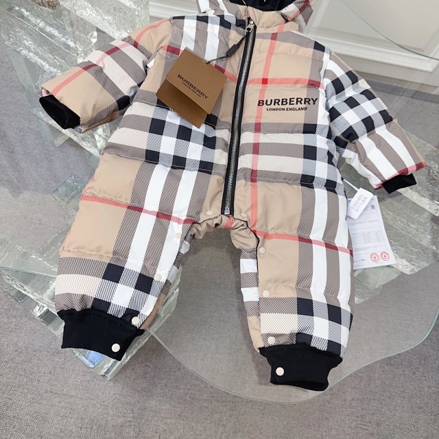 Burberry Children's Jumpsuit: seller detail photo 5