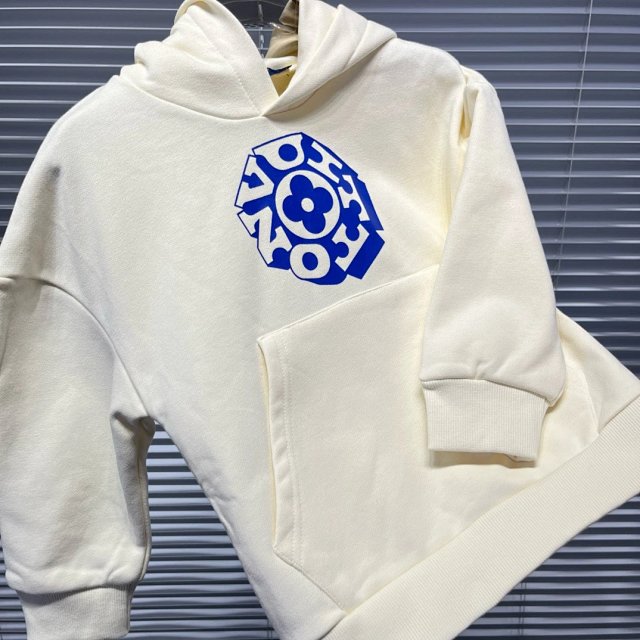 LV Louis Vuitton Children‘s Hoodie: seller detail photo 3