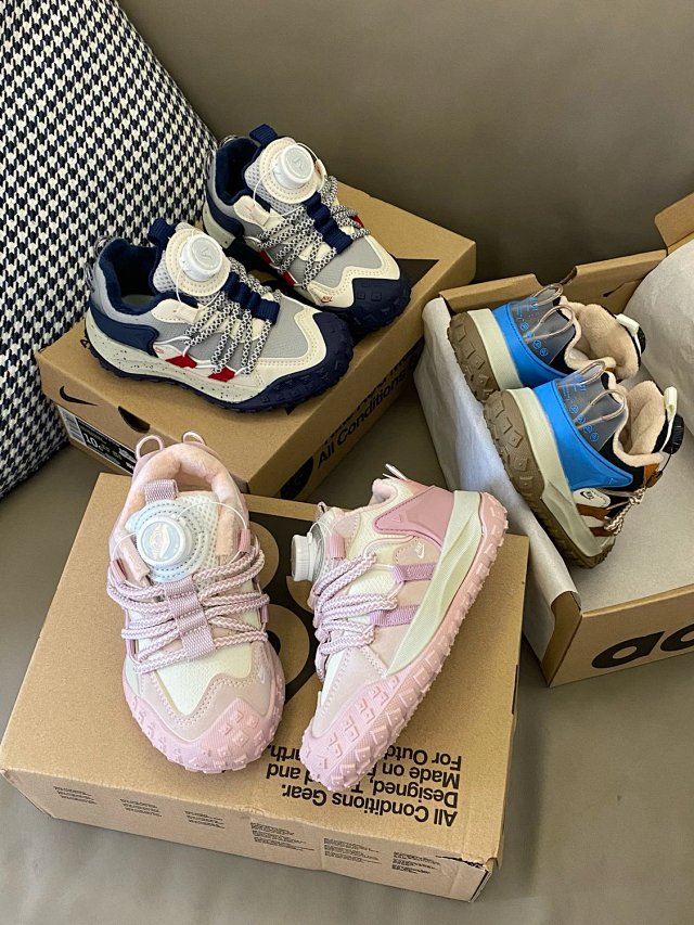 Nike ACG children’s Shoes: seller detail photo 3