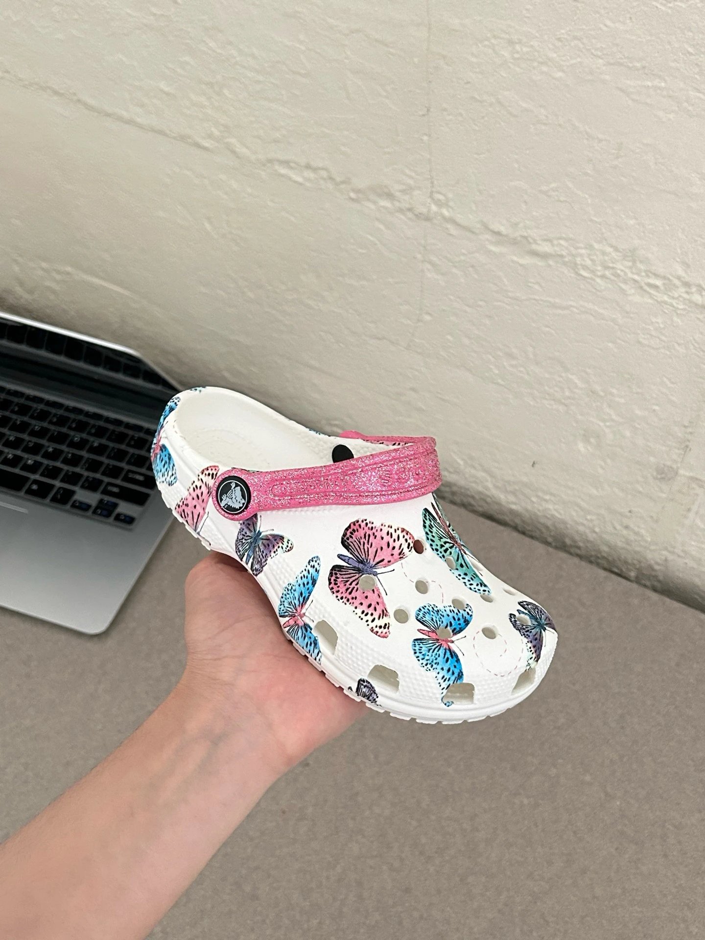 Crocs Classic Unicorn Jibbitz Clog White / Pink Multicolor Sandals - 13