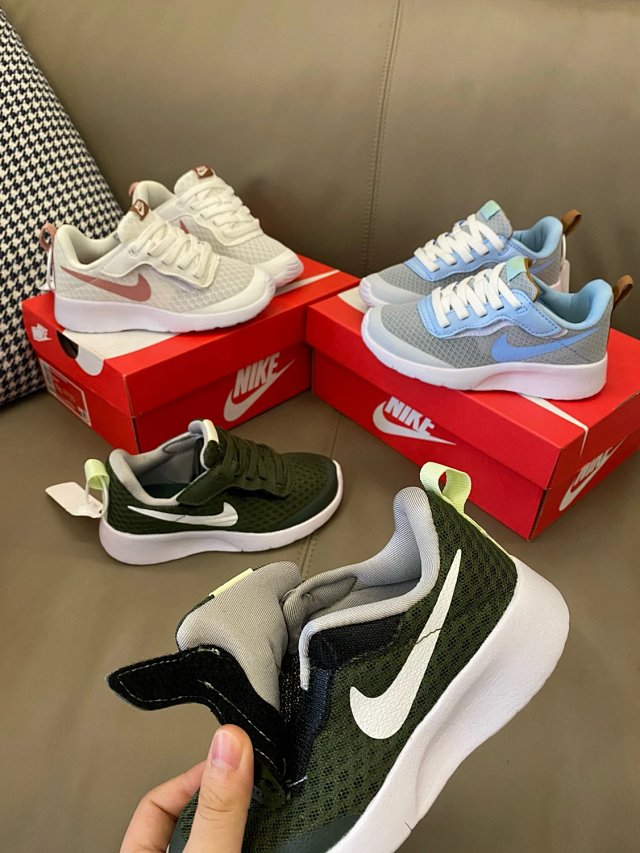 Nike Tanjun children's Shoes: seller detail photo 10