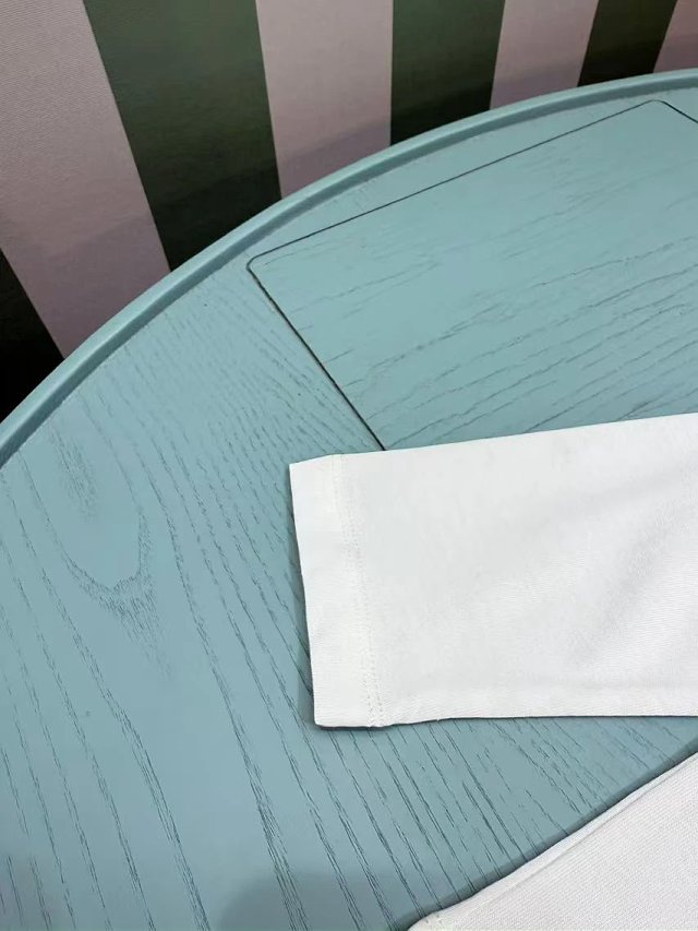 Gucci Children's Hoodie: seller detail photo 8