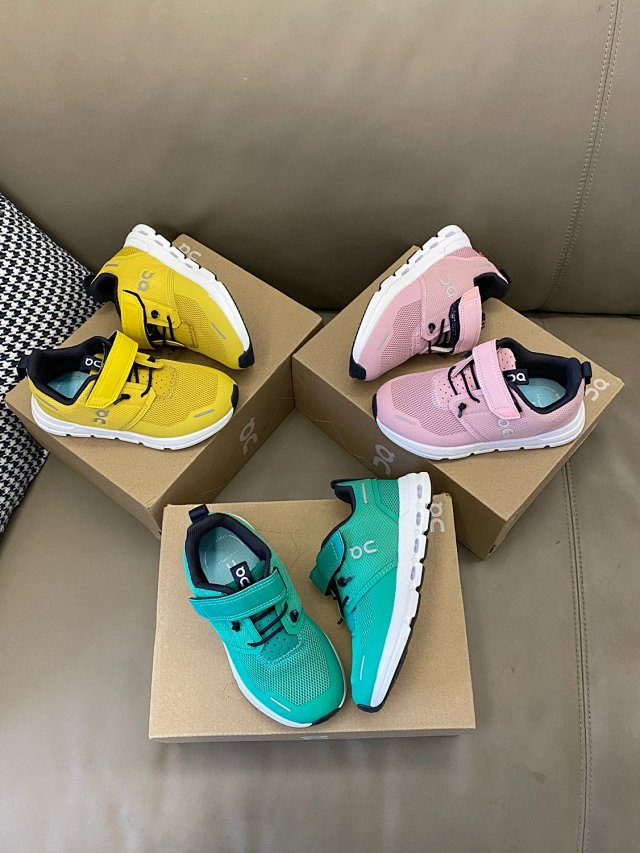 On Children's Shoes: seller detail photo 4