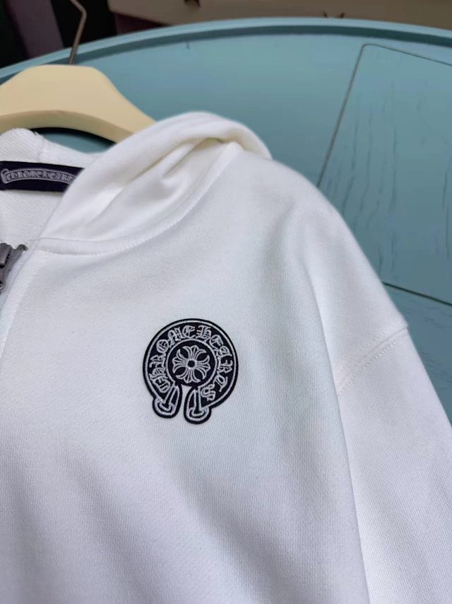 Moncler Children's Set: seller detail photo 5