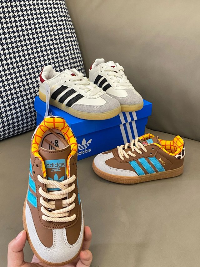 Adidas Children's Shoes: seller detail photo 5