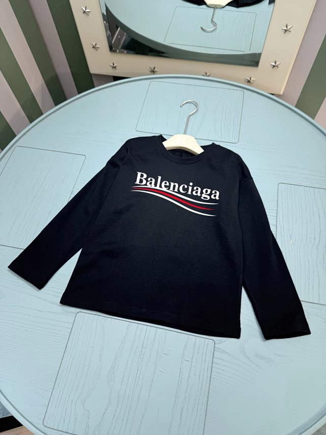Balenciaga Children‘s Hoodie: seller detail photo 4