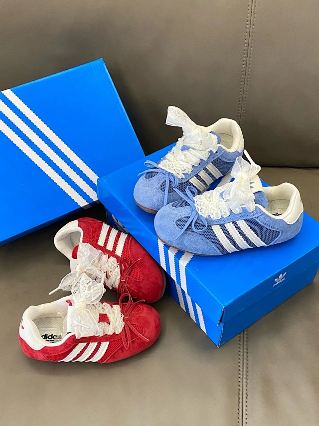 Adidas Children's Shoes: seller detail photo 14