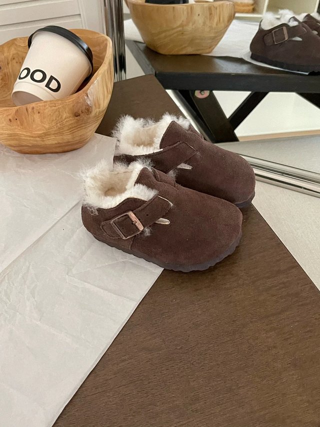 UGG Children's snow boots: seller detail photo 6