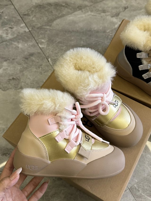 UGG Children's snow boots: seller detail photo 4