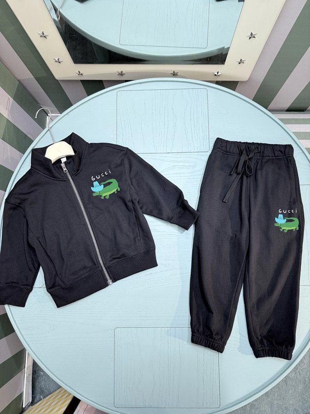 Gucci Children‘s Set: seller detail photo 3