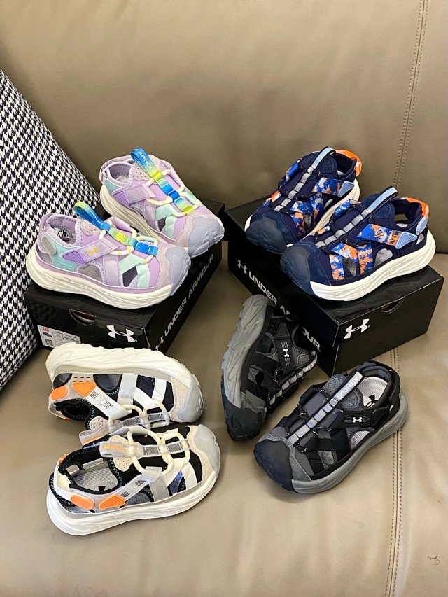Under Armour Children's Shoes: seller detail photo 11