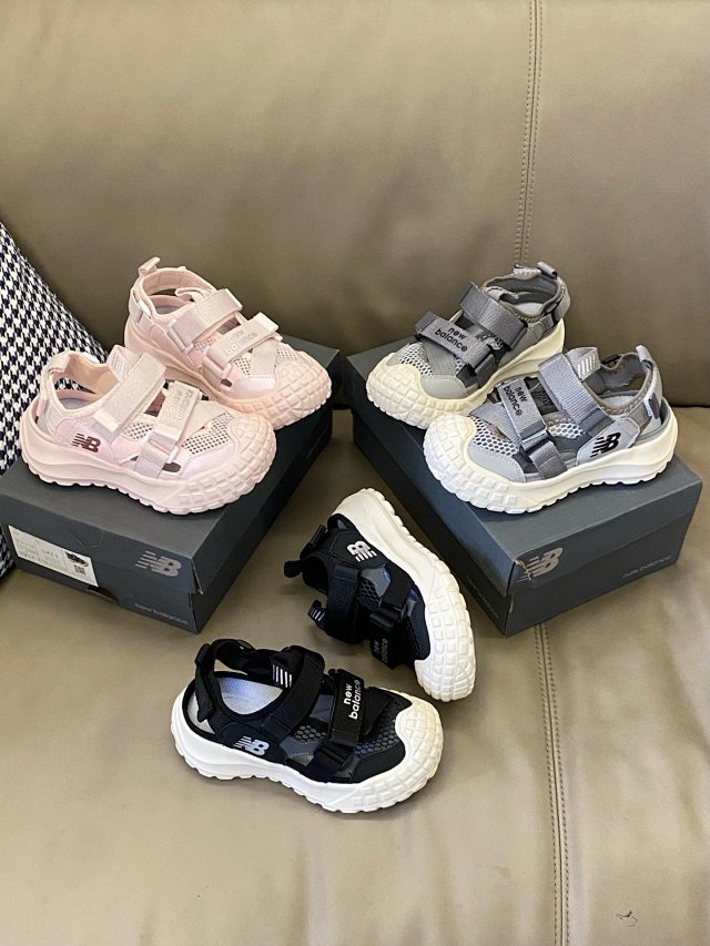 New Balance children's Slippers Shoes: seller detail photo 8