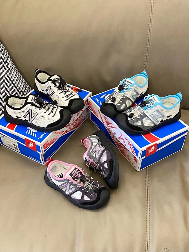 New Balance MIU MIU children's Shoes: seller detail photo 12