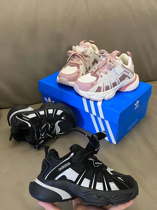 Adidas Children's Shoes: seller detail photo 7