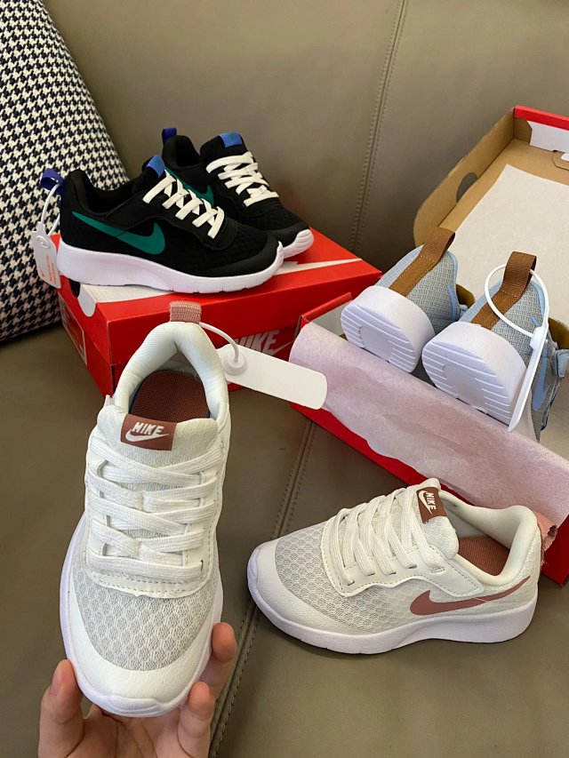 Nike Tanjun children's Shoes: seller detail photo 9