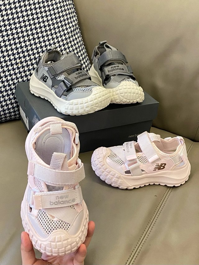 New Balance children's Slippers Shoes: seller detail photo 5