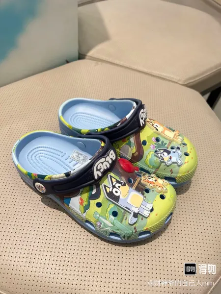 Crocs Kids Bluey Classic Clog Multicolor Sandals - 16