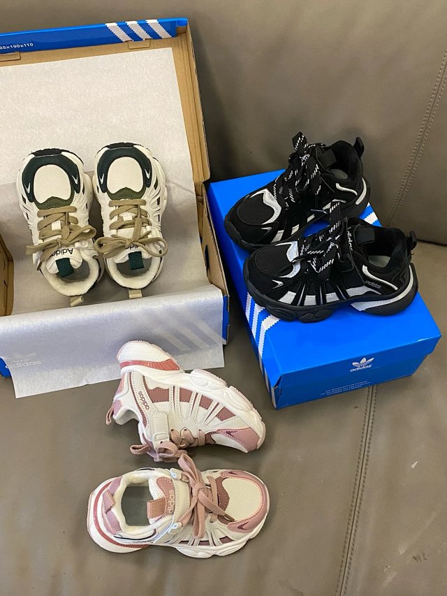 Adidas Children's Shoes: seller detail photo 2
