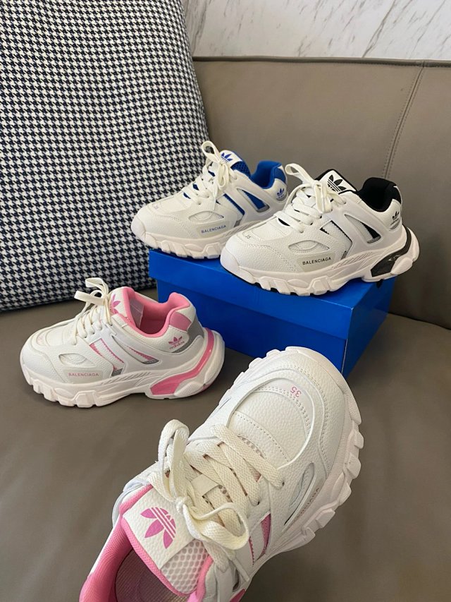 Balenciaga children's shoes: seller detail photo 10
