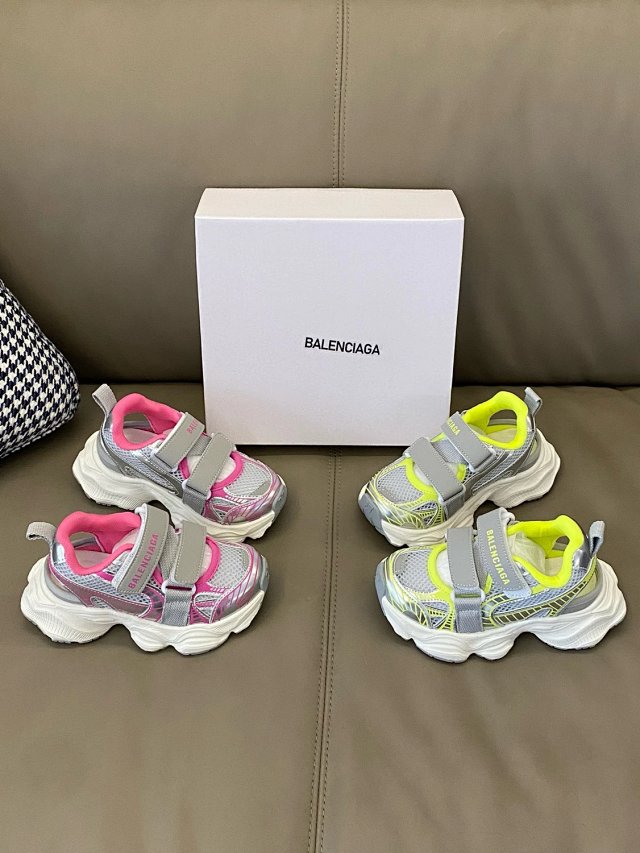 Balenciaga Children's Slippers Shoes: seller detail photo 7