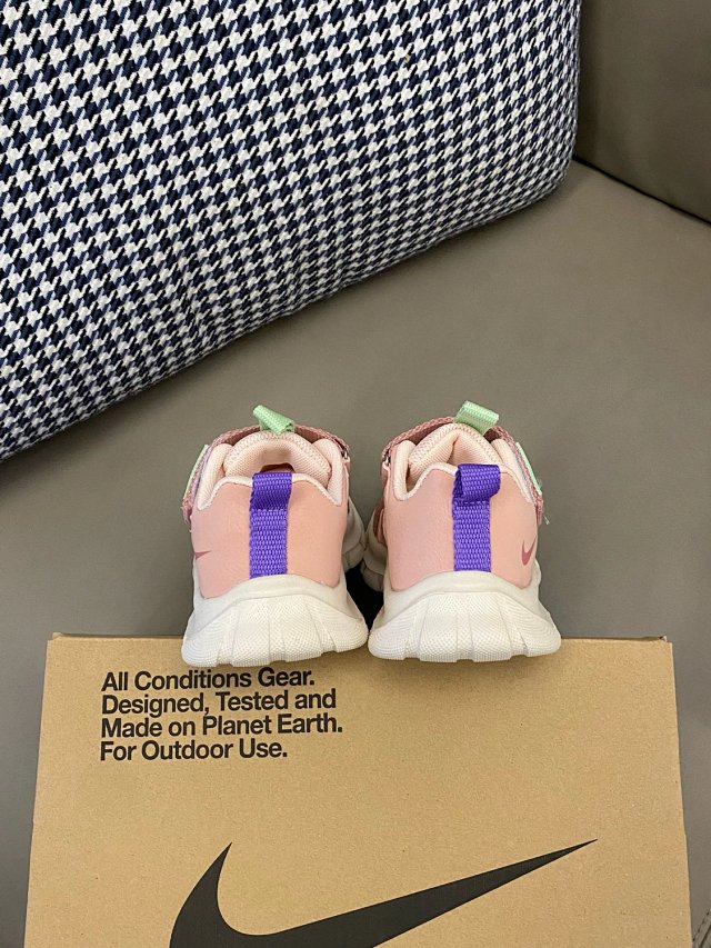 Nike children's Shoes: seller detail photo 6