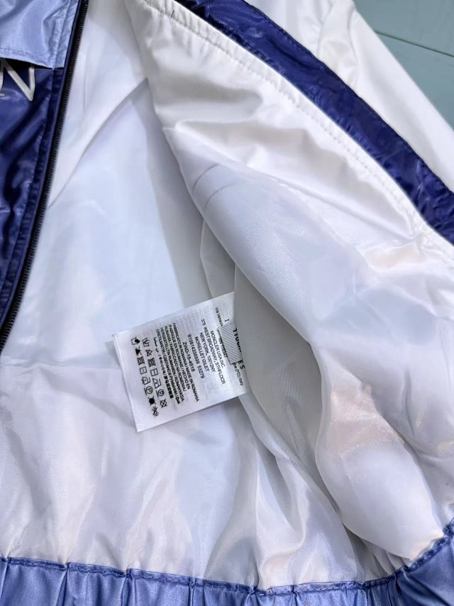 Moncler Children’s Set: seller detail photo 9