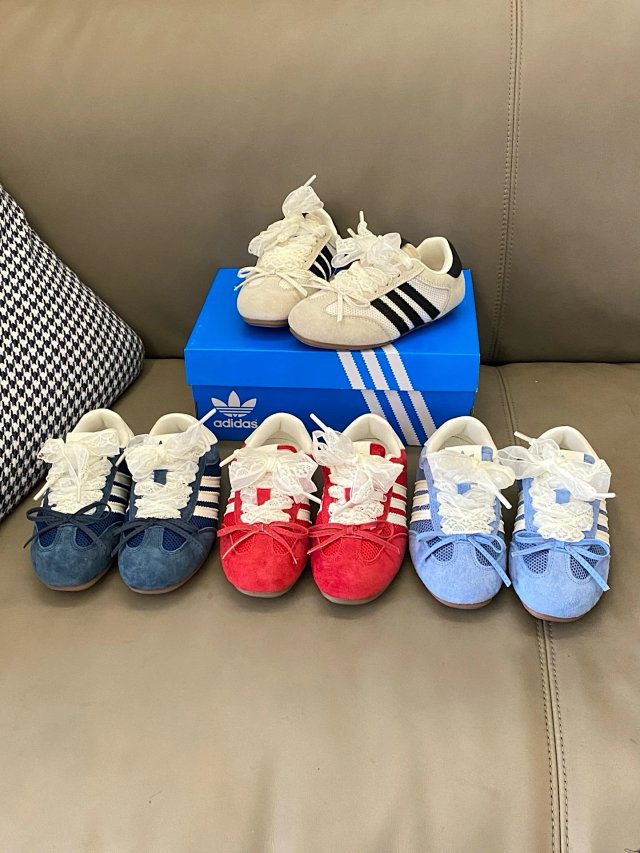 Adidas Children's Shoes: seller detail photo 11