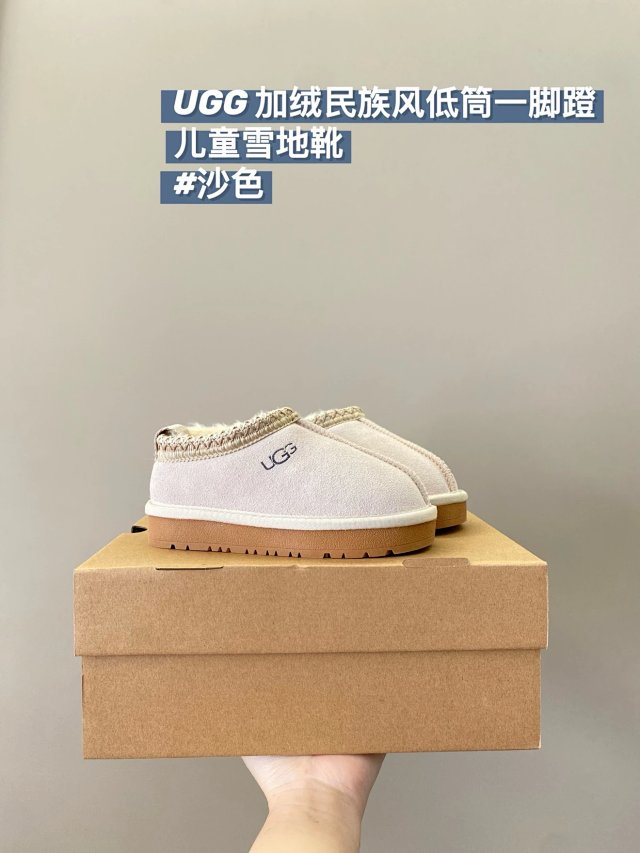 UGG Children's snow boots: seller detail photo 2